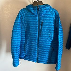L. L Bean PrimaLoft Packaway Hooded Jacket